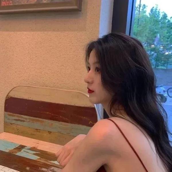 一个女王的少女时代